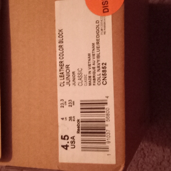 Reeboks - Picture 5 of 5